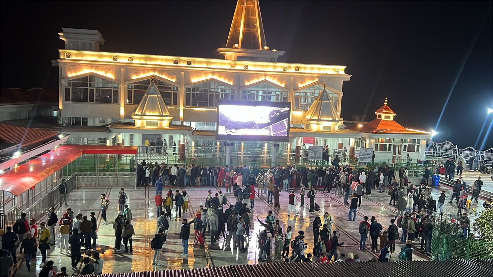 अर्धकुमारी का भव्य नजारा