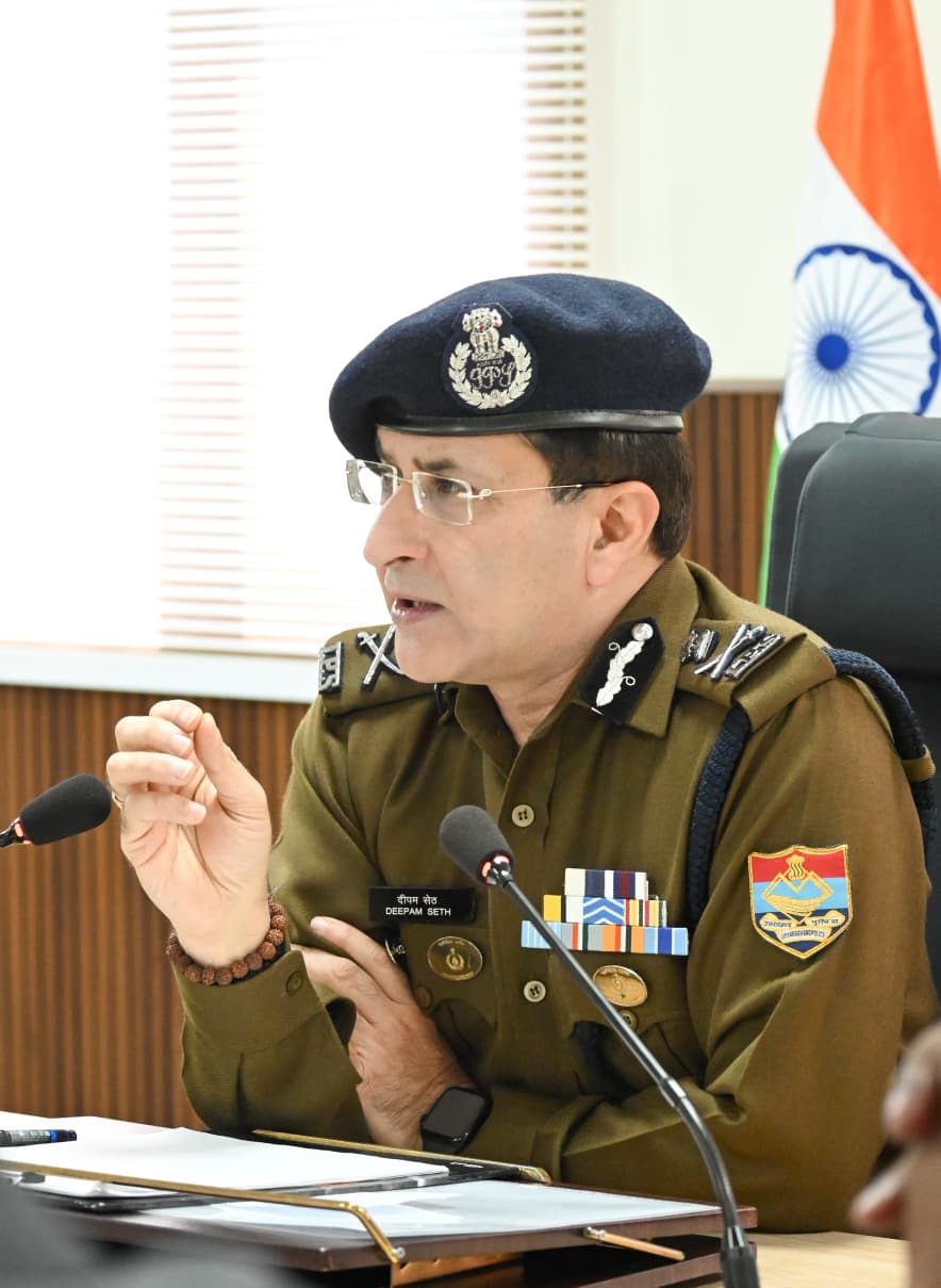 पुलिस महानिदेशक श्री दीपम सेठ ने