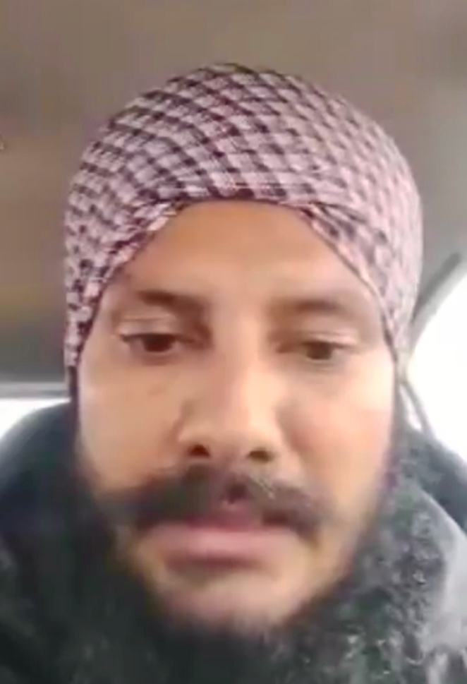 उत्तराखंड के किसान सुखविंदर सिंह ने अपनी पत्नी और 14 वर्षीय पुत्र के साथ आत्महत्या का प्रयास किया