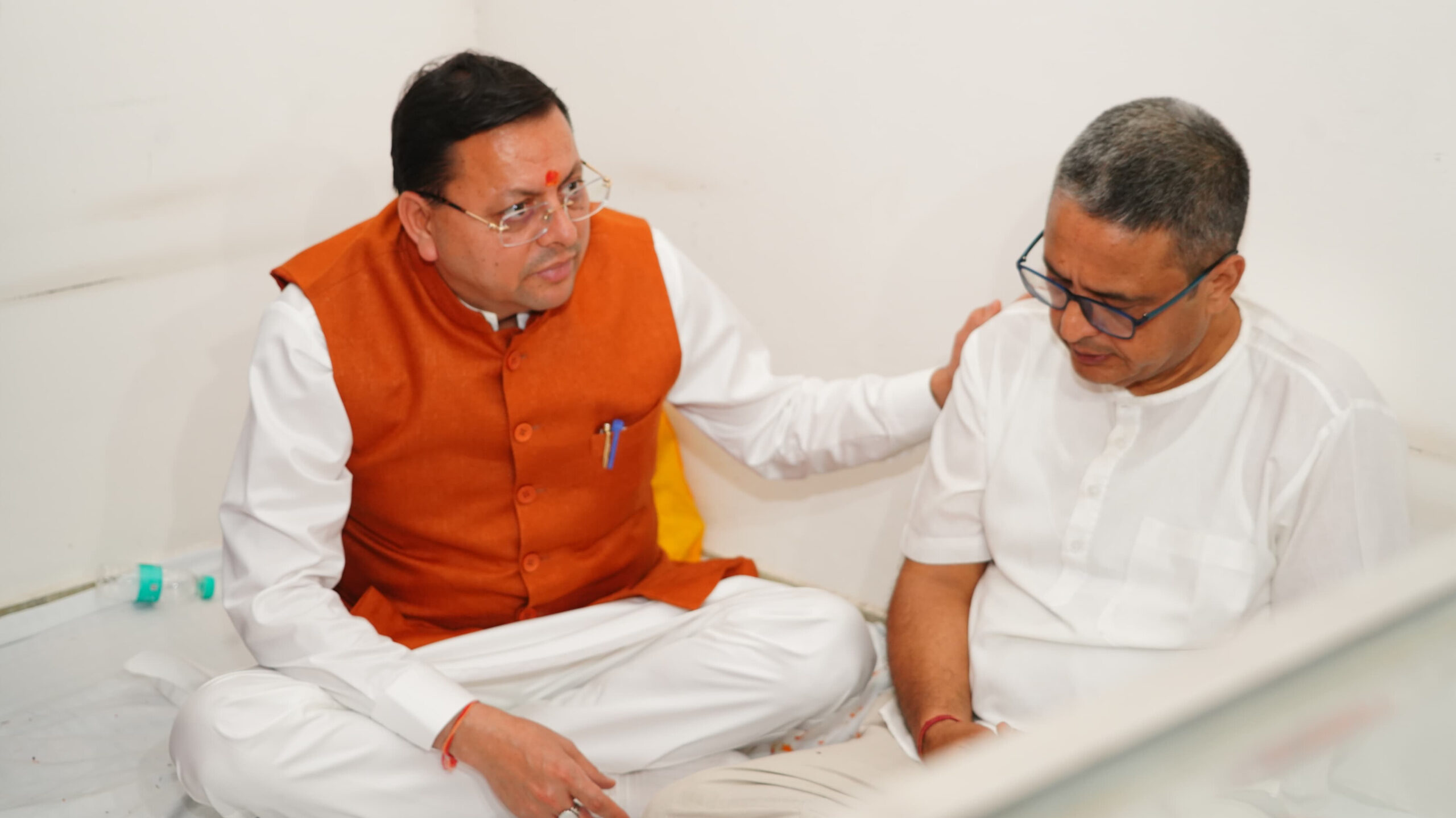 Dhami meets Khanduri s family scaled